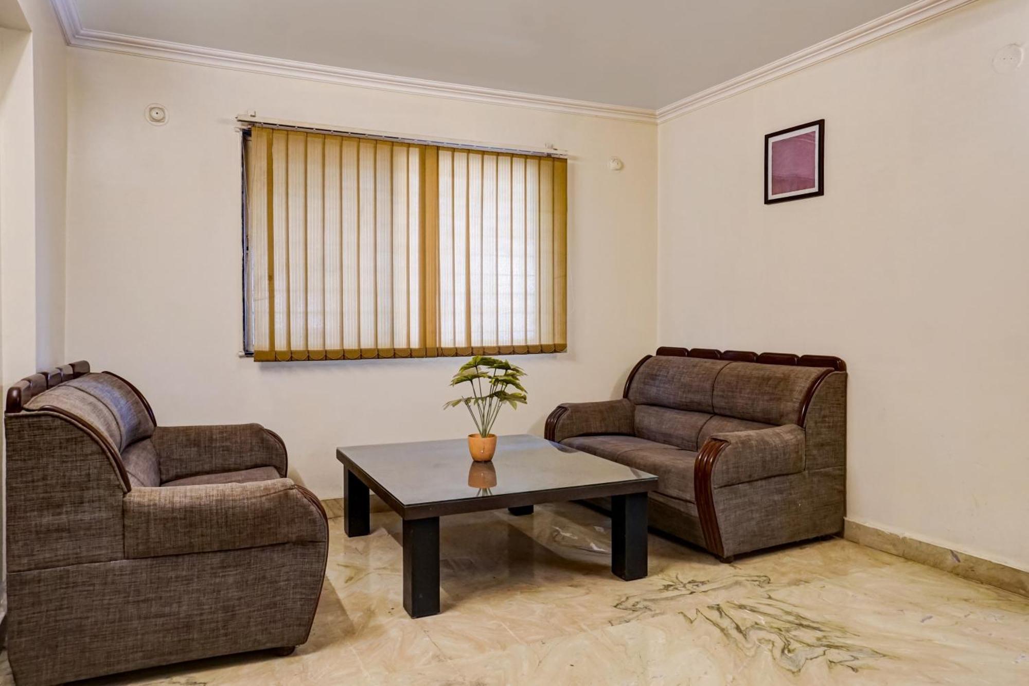 Hotel Galaxy Residency Kalyani Nagar Pune Bagian luar foto